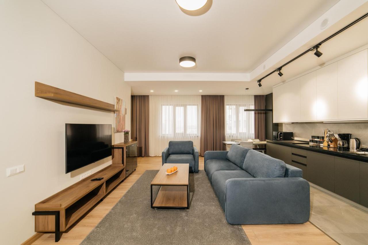 Solutel Apartments-35 비슈케크 외부 사진
